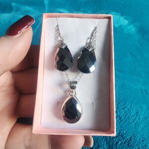 Silpada Black Teardrop Earrings And Becklace Set
